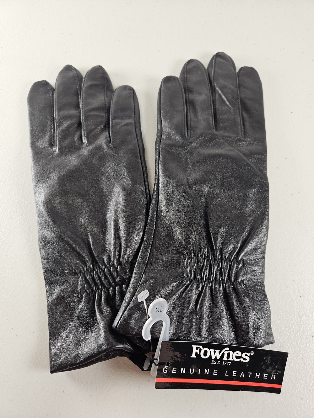 XL NWT Fowne's Black Genuine Leather Women's Gloves